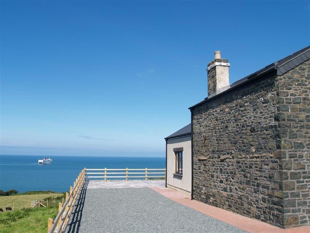 Cable Cottage Fishguard Exteriör bild